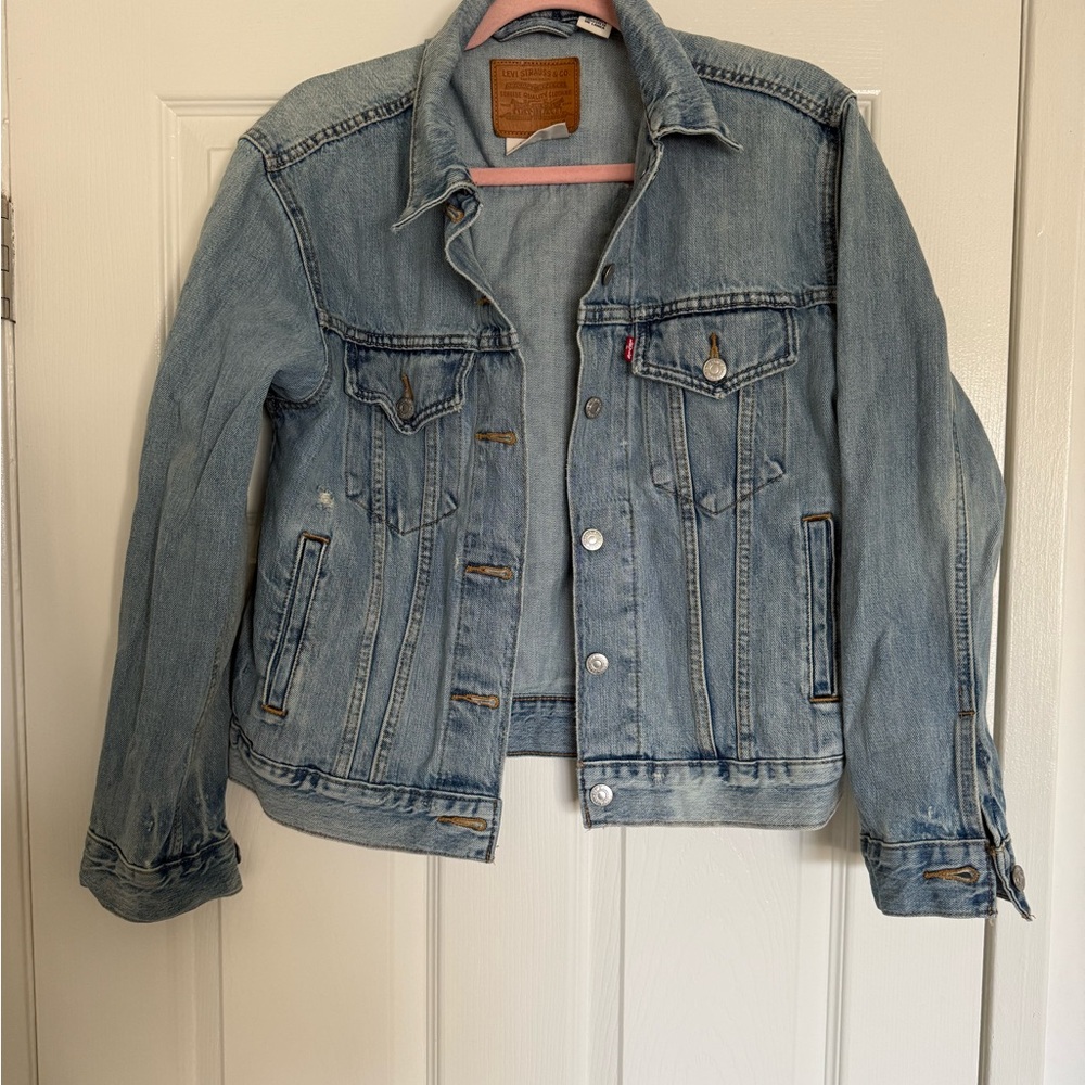 Levi's Classic Denim Jacket in Light Blue